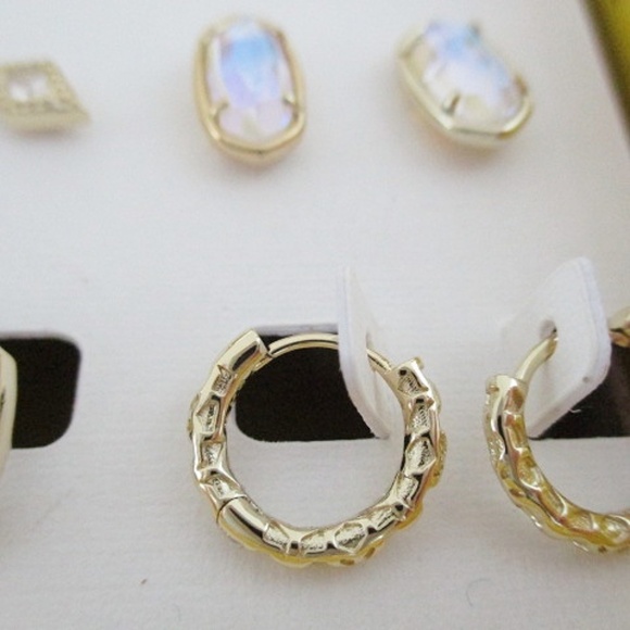 KENDRA SCOTT Earring Gift Set  in Gold - Picture 4 of 6